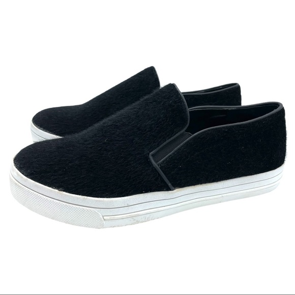 Dollhouse Faux Fur Slip On Sneakers Sz 6 - Picture 1 of 12